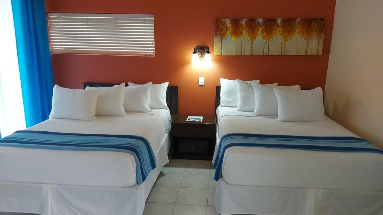 Tropikist Beach Hotel And Resort Crown Point Ngoại thất bức ảnh