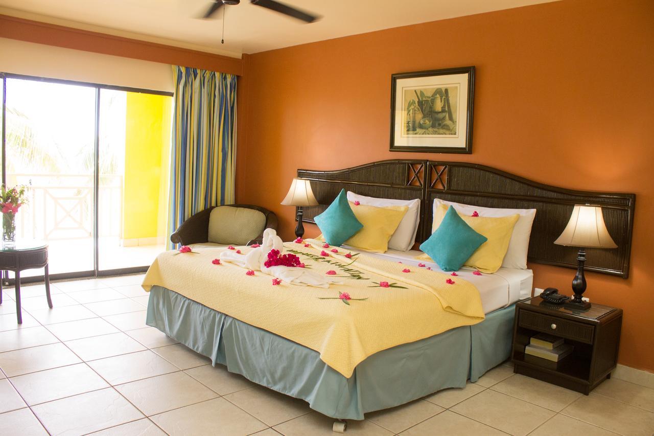 Tropikist Beach Hotel And Resort Crown Point Ngoại thất bức ảnh