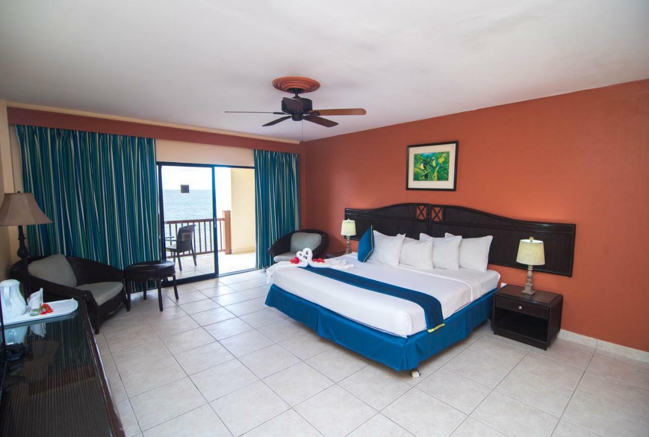 Tropikist Beach Hotel And Resort Crown Point Ngoại thất bức ảnh