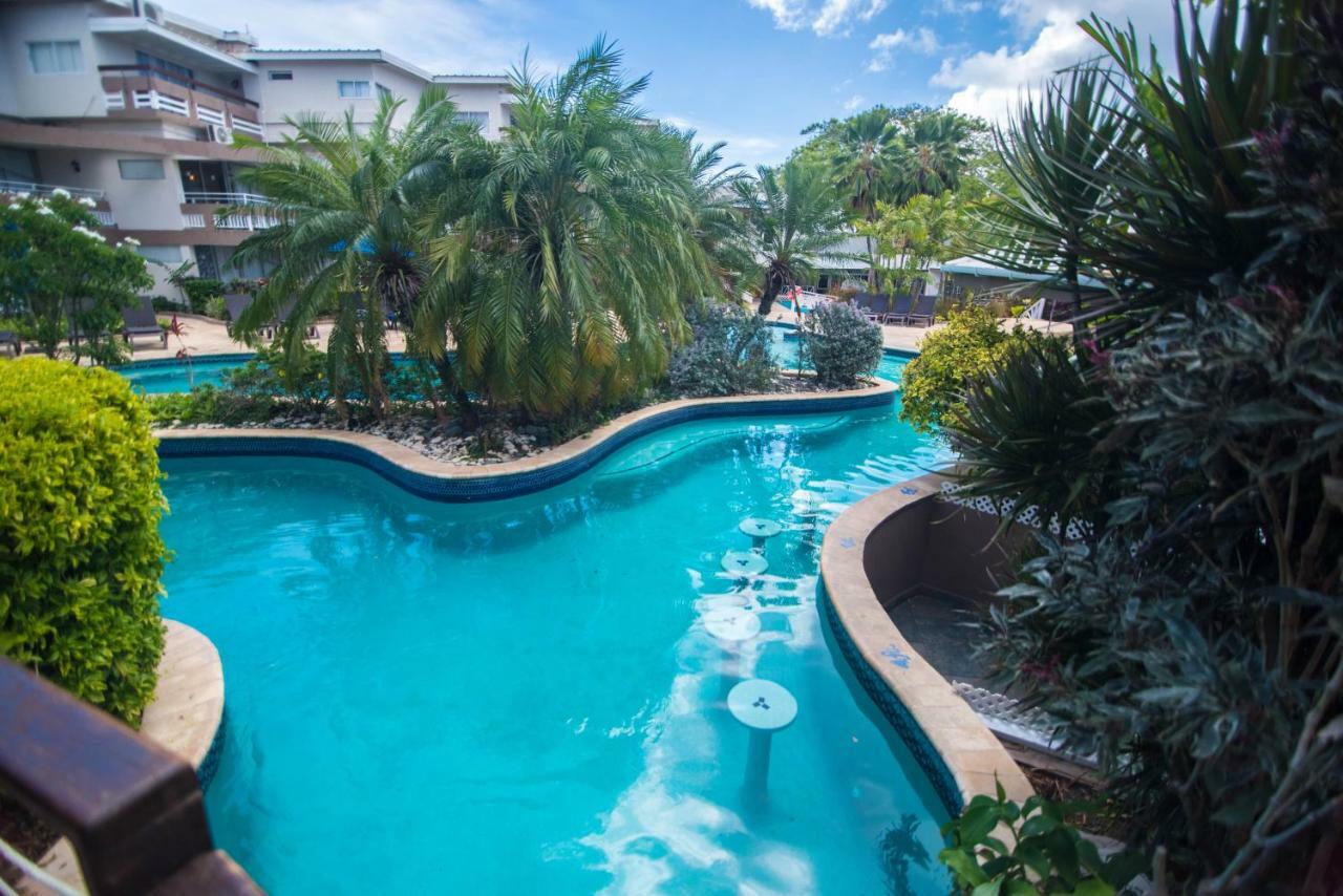 Tropikist Beach Hotel And Resort Crown Point Ngoại thất bức ảnh